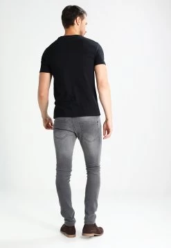 Pier One T-Shirt Basic - Black -Pier One 986416f3e81f4399a4473036c21acde4